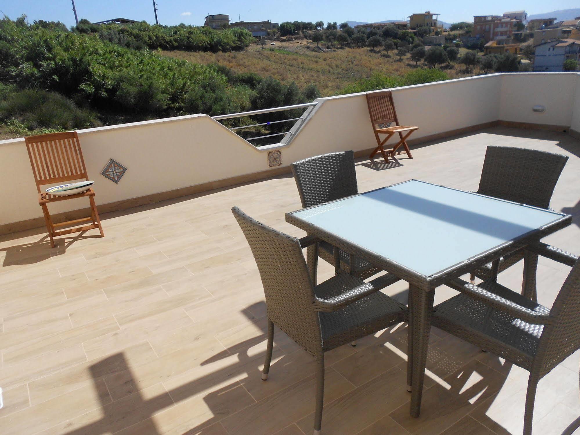 Bosco Sea Apartments Сан Леоне Екстериор снимка